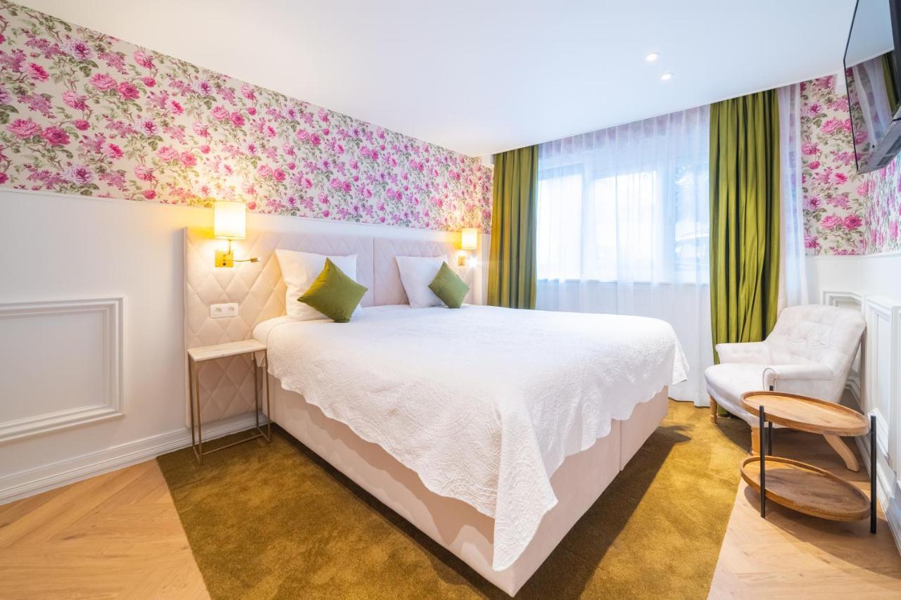 Grand Normandy By Cw Collection Hotel