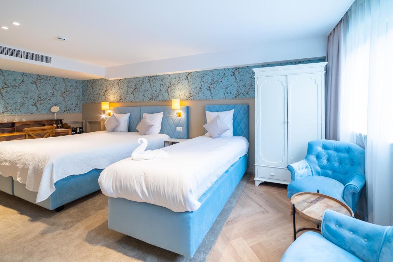 Grand Normandy By Cw Collection Bruges